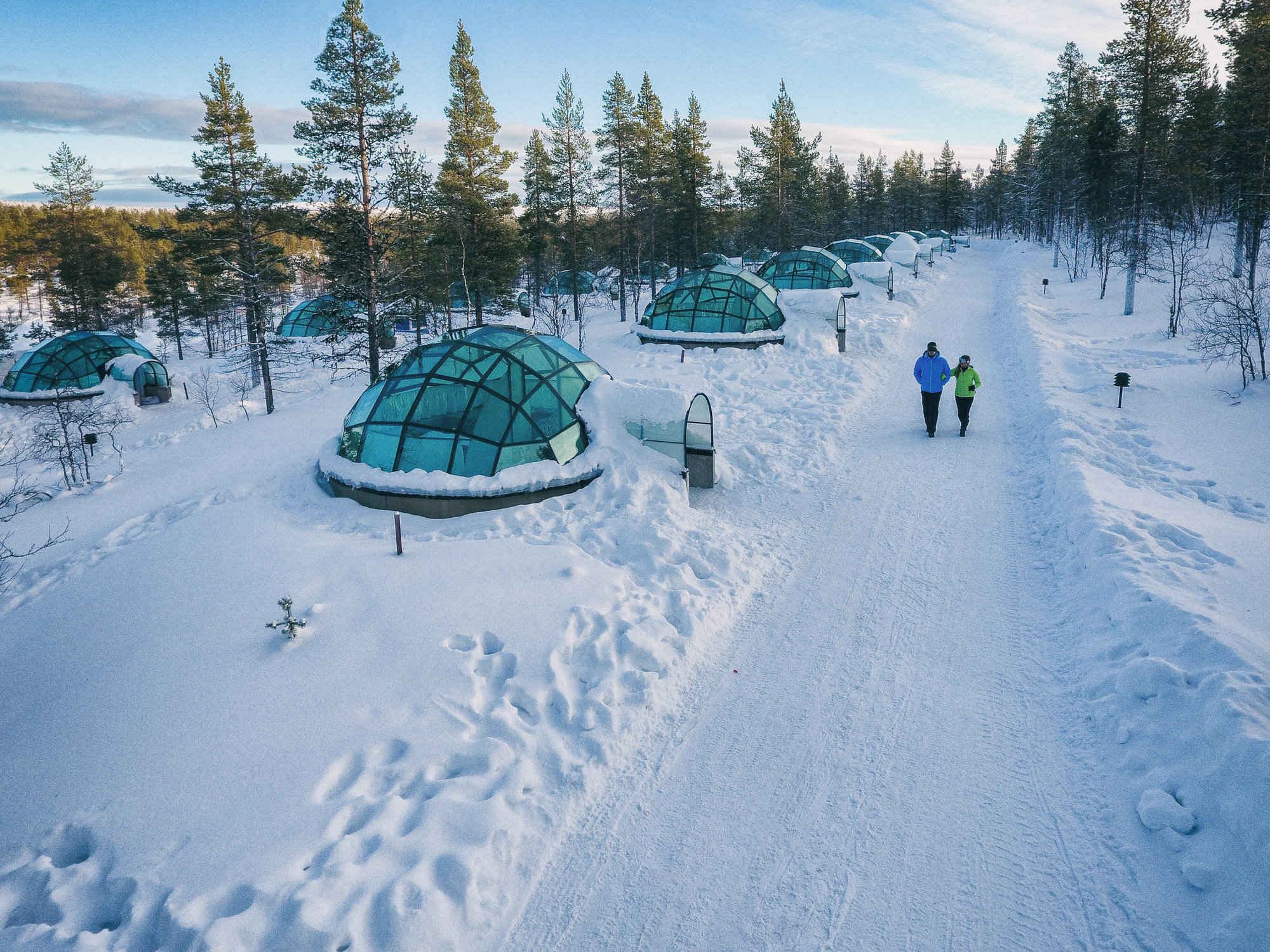 travel to kakslauttanen finland