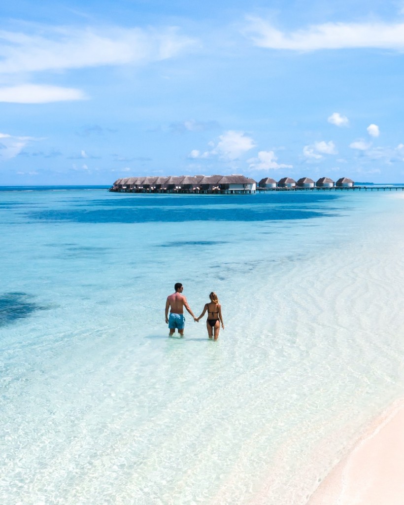 Kanuhura Maldives: Tropical Oasis & Family Friendly Island Escape